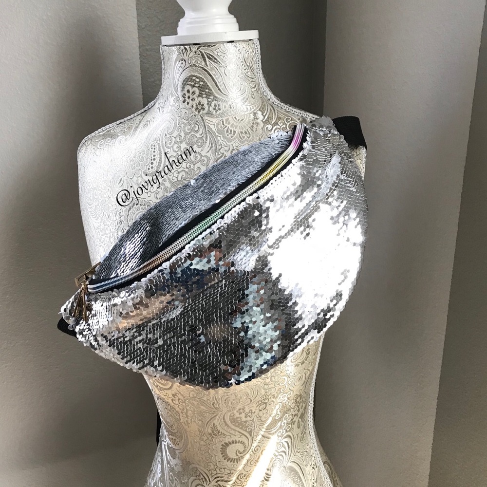 🌸4XHP🌸Sequins Fannypack Oversized